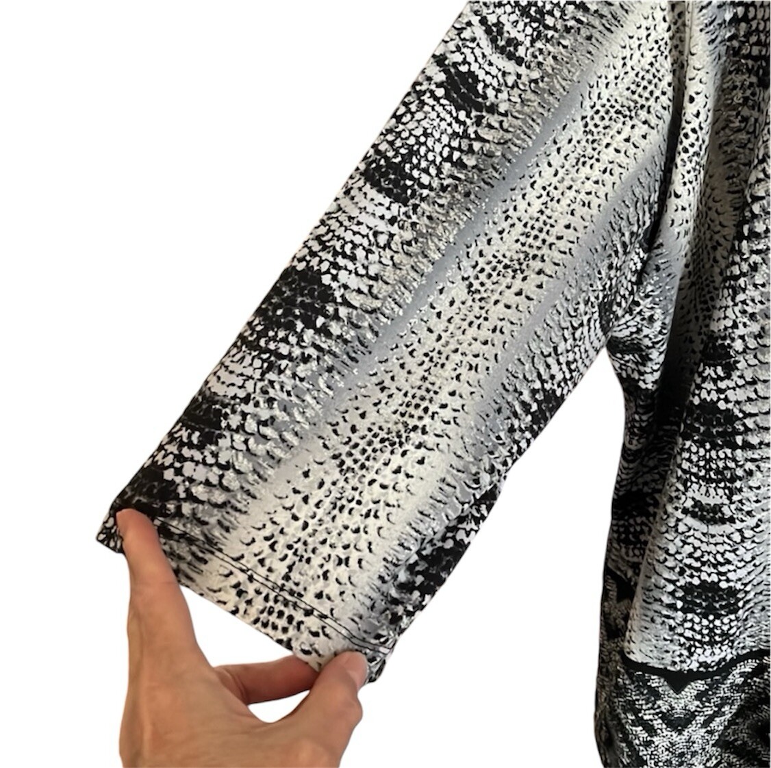 Ruby Rd Black & Gray Snakeskin Print Beaded Top P… - image 8