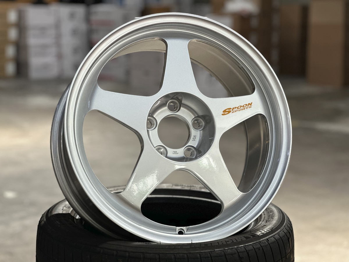 New 18x8.5J AOW SPOON Silver (4 Wheel) 5x114.3 HONDA TOYOTA MAZDA