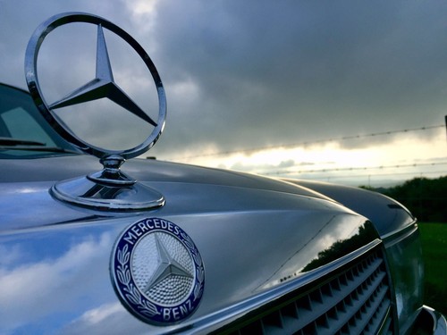 Mercedes-Benz 350 SE - Picture 3 of 12