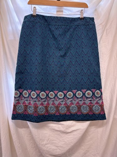 White stuff blue embroidered skirt size 14 CG L06