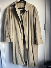 London Fog Tempo Europa Trench Coat Men 40R Beige Made in USA Raincoat