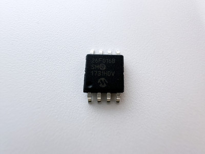 5PCS 26F016B Microchip 16 Mbit Serial Quad IO SPI Flash Memory 104MHz SOIJ-8