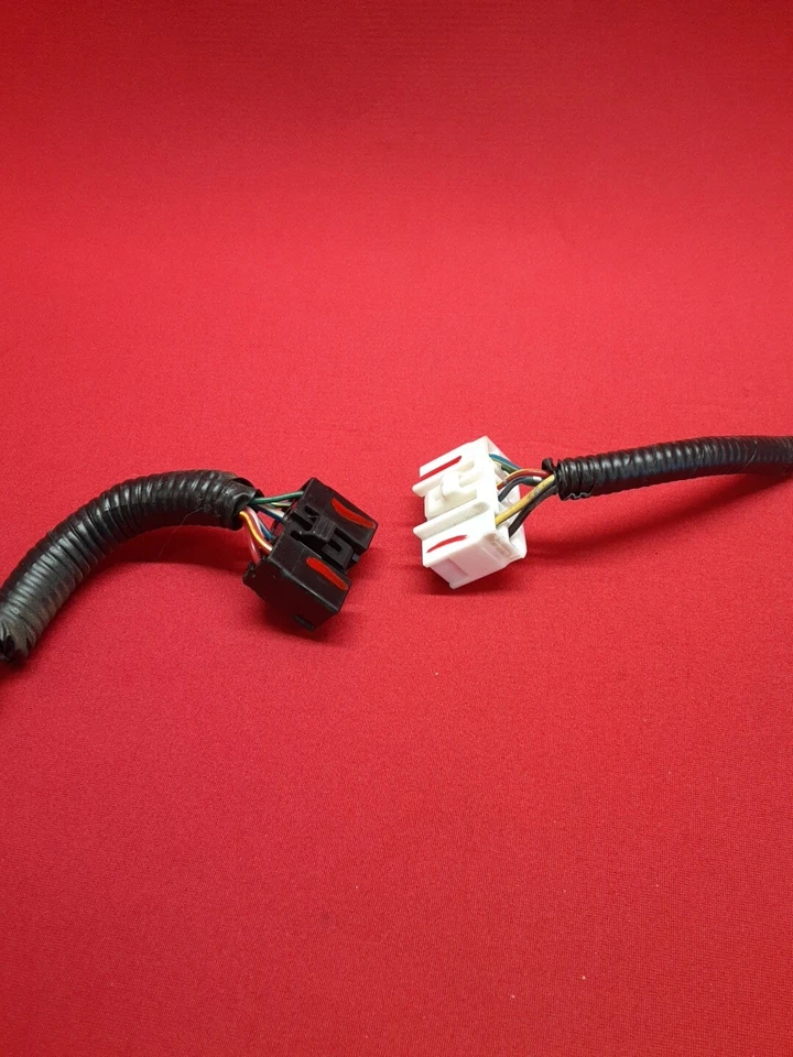 Unidad de módulo Subaru Outback Legacy DRL 2000-2006 COLETAS 84067AE00A Foto 2 de 4