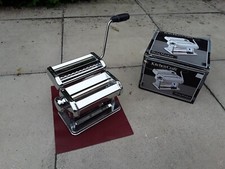 Kichen craft Stainless Steel Pasta Machine with Rollers - Silver never used