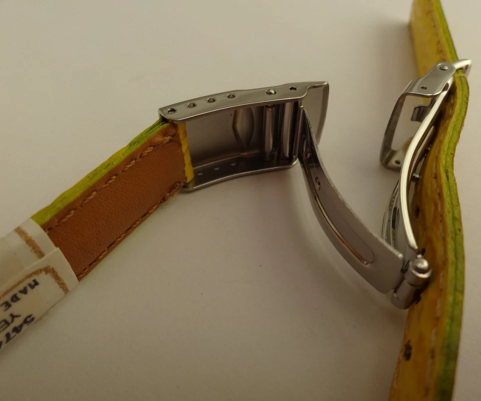 Correa de reloj ZRC Francia tiburón amarillo 12 mm despliegue de acero cierre de bloqueo $34,95 Foto 4 de 4