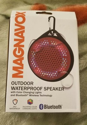 magnavox stereo speaker with color changing lights
