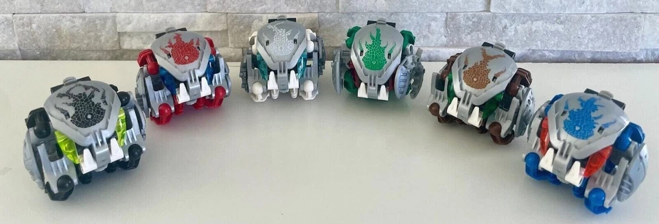 Bionicle Bohrok Kal:  8573 ,8574 , 8575 , 8576 , 8577 , 5878 w/Krana. Complete . - Image 2 of 3