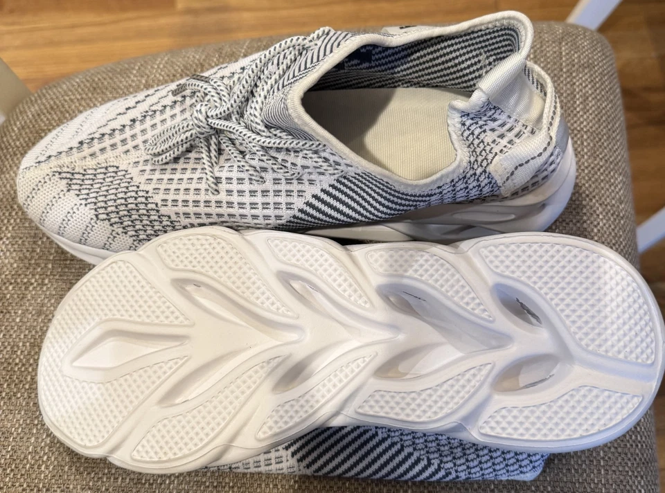 New Mens LT Damp Shoes Gay/White Sneakers Size 11 M - Photo 3/4