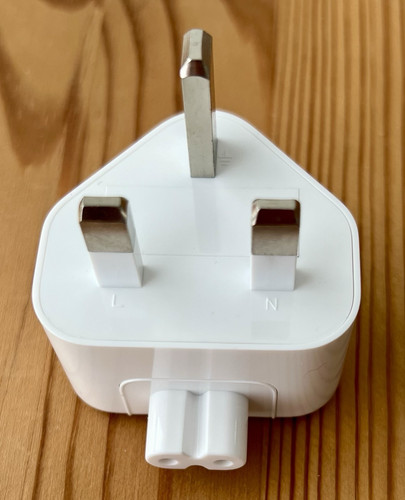 Original Genuine Volex Apple Duckhead Adapter UK Plug MacBook - Picture 1 of 3