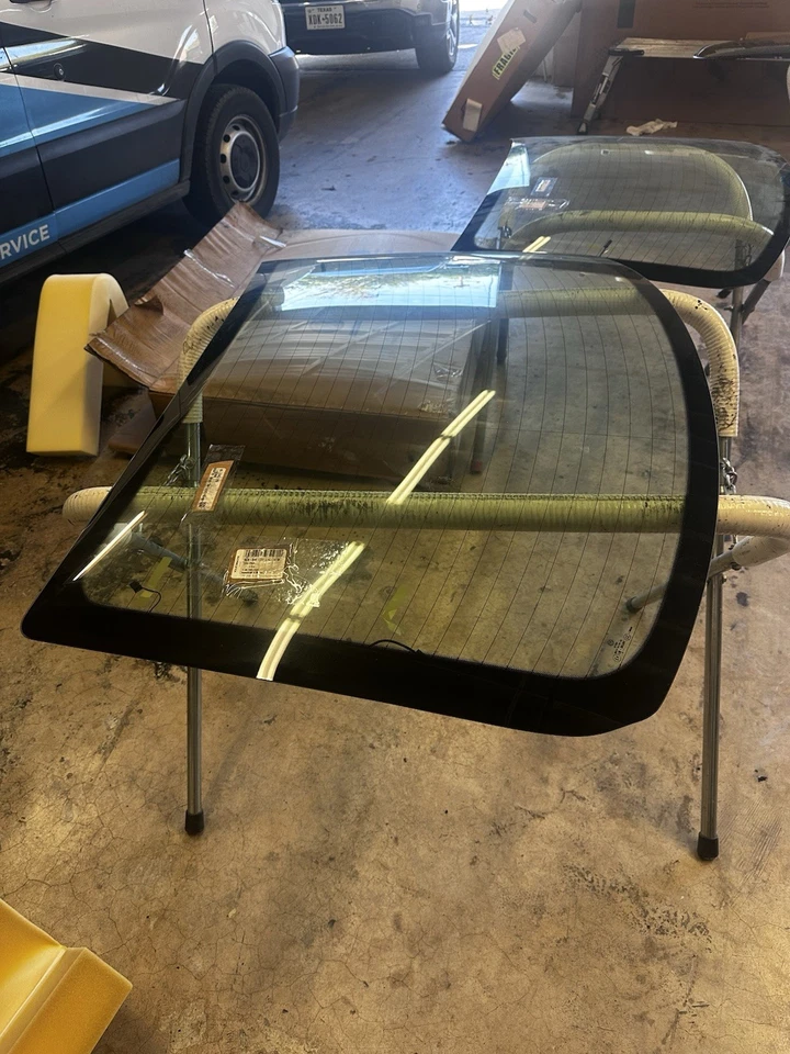 2012 To 2018 VW Jetta Back Glass - Image 4 of 4