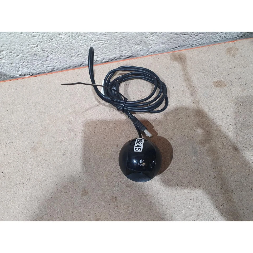 Logitech QuickCam Communicate V-UM14A Webcam Black Wired USB 2.0 for PC Window 7 - Image 2 of 4