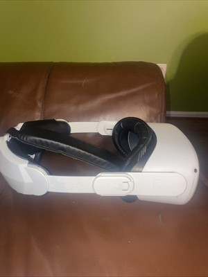 Meta Quest 2 128GB White Headset Barley Been Used Just Collecting Dust