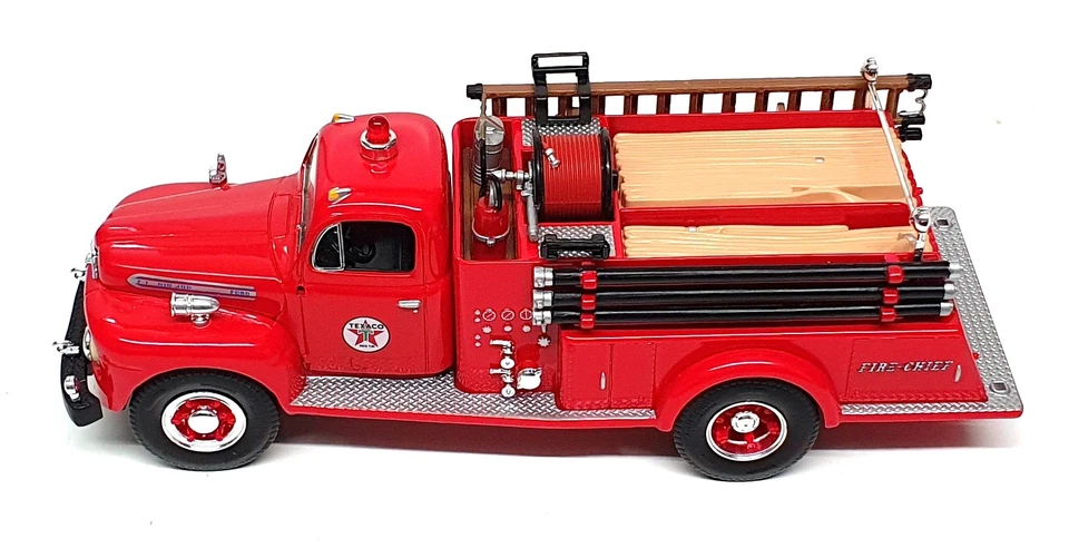 First Gear 1/34 Scale 19-2319 1951 Ford Pumper Fire Truck Texaco Fire Chief Red - Image 4 of 4