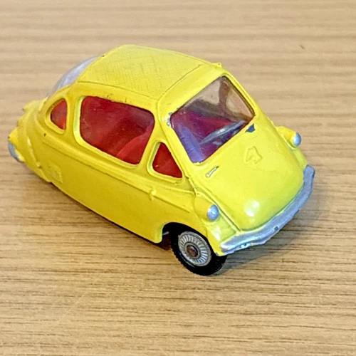 CH04: Corgi Toys No. 233 Heinkel Bubble car vintage die-cast