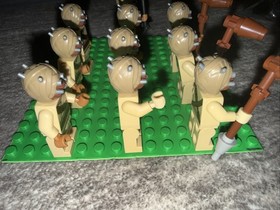 Lego Star Wars  10 Tusken Raider Minifigures with Weapons USED Free Shipping!