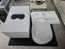 Apple Vision Pro 512GB (M2) Band S + Original Travel Case +Packaging- Immaculate
