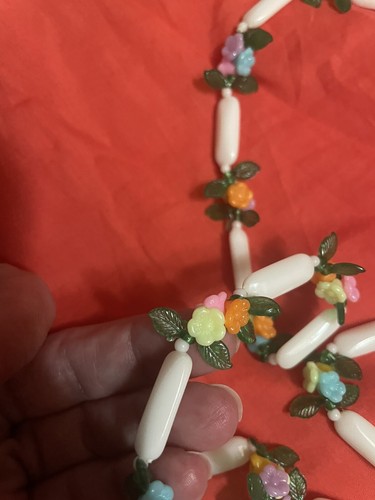 Vtg Plastic Flower Necklace Pink White Blue Acrylic Beaded Necklace 1950s? - Picture 5 of 11