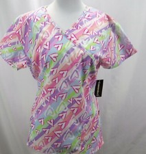 Cassandra O Women's V-Neck Short Sleeve Scrub Top Rainbow Hearts Medium