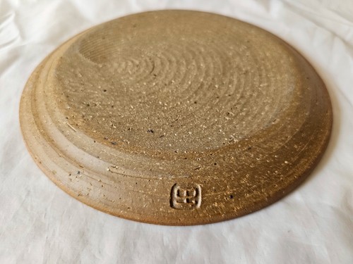 Gorgeous Byron Temple studio pottery plate (e) - Picture 5 of 5
