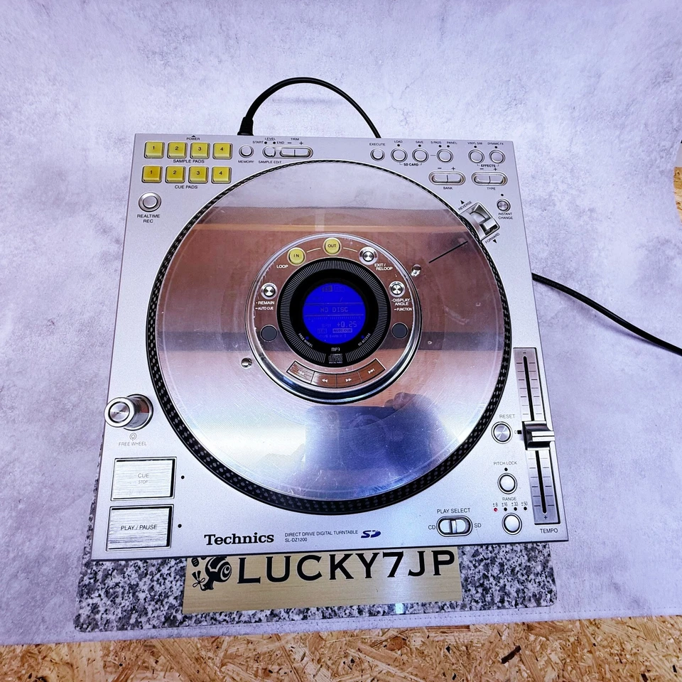 Technics SL-DZ1200 Silver Direct Drive Lettore Giradischi DJ Spedizione Gratu... - Immagine 3 di 4