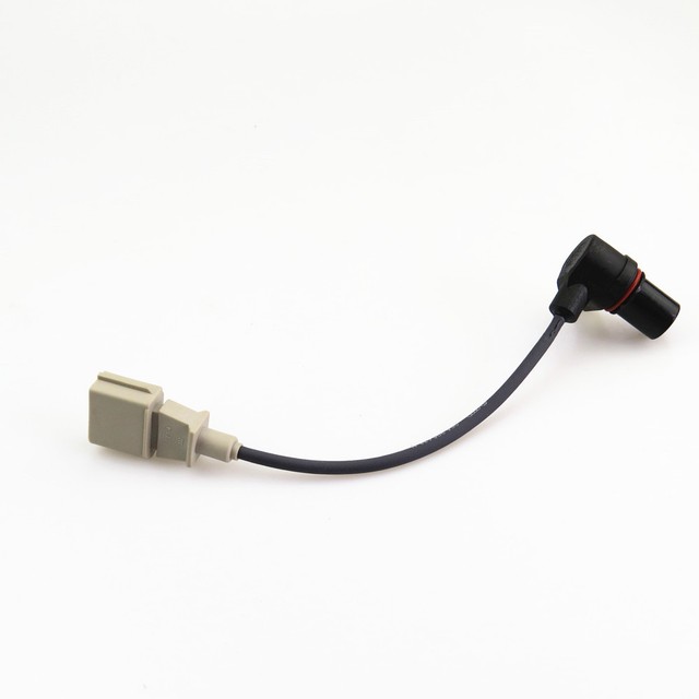 Crankshaft Crank Position Sensor For VW Jetta Golf Beetle Passat B6