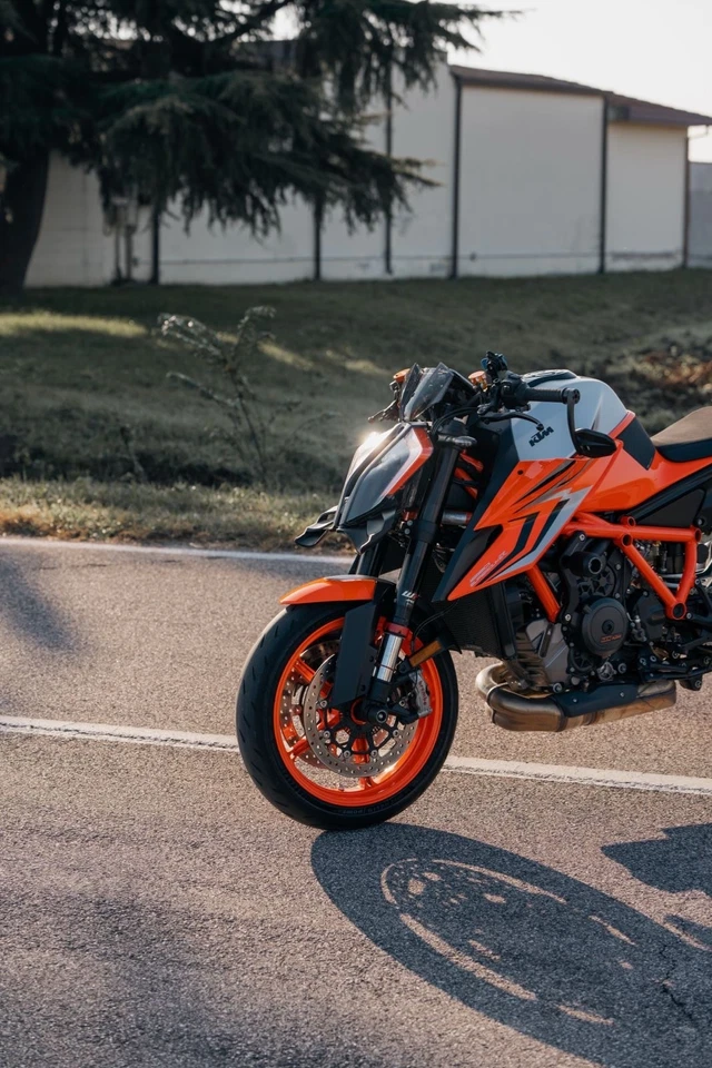 Ali frontali KTM SUPERDUKE 1290 V3.0 - PLUG AND PLAY Foto 4 de 4