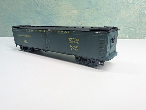 Coche refrigerado Roundhouse HO 50' Express New York Central #6087 ruedas de metal | Zustand: Used