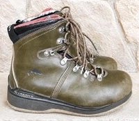 Simms Freestone Boots Fly Fishing Wading Felt Sole Men's Sz 9 Olive Leather