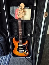 Fender Limited-Edition American Performer  St...