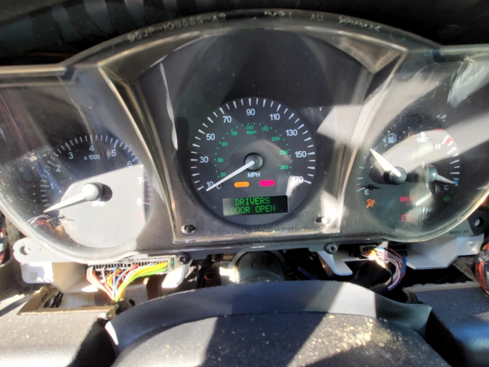 1998-2003 JAGUAR XJ8 L Speedometer Gauge Cluster 4.0 V8 AUTO w Stick 135,637 - Image 3 of 4