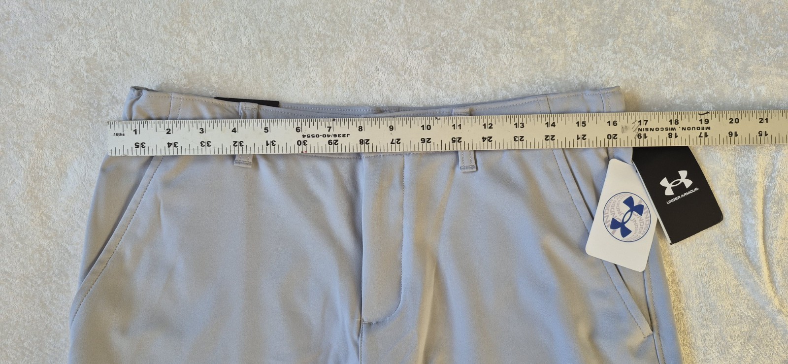 Under Armour Boys' Gray Golf Chino Shorts YXL 100% Polyester Regular Fit Pockets thumbnail 2