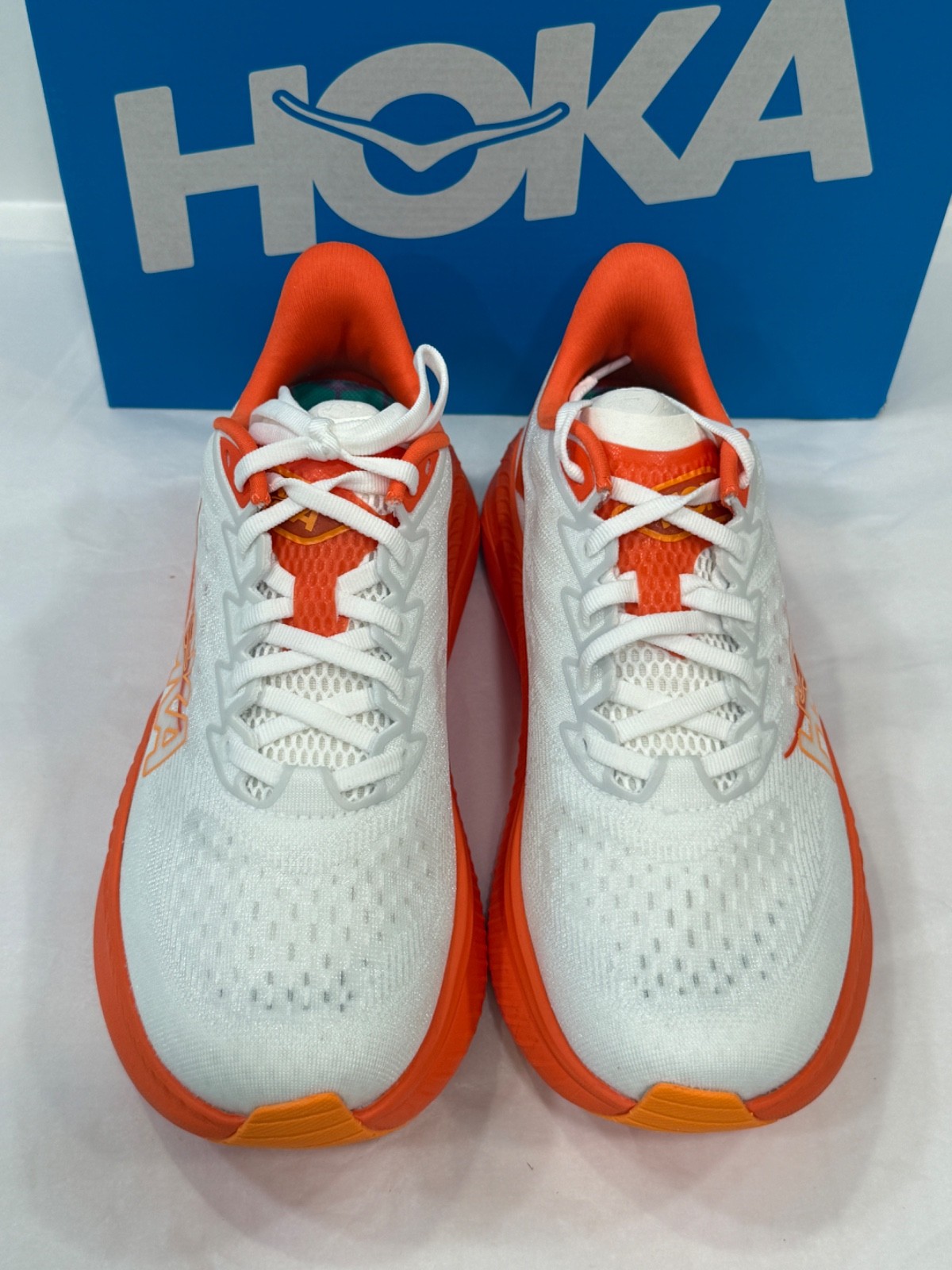 HOKA One One Mach 6 SZ 8 B Women’s 1147810 FLV  White thumbnail 4