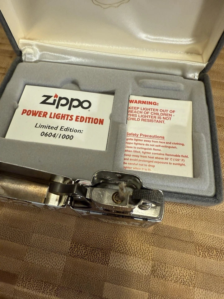 Zippo Feuerzeug West Power Lights Limited Edition 2001 Habicht Neu mit Box 📦 - Bild 2 von 4