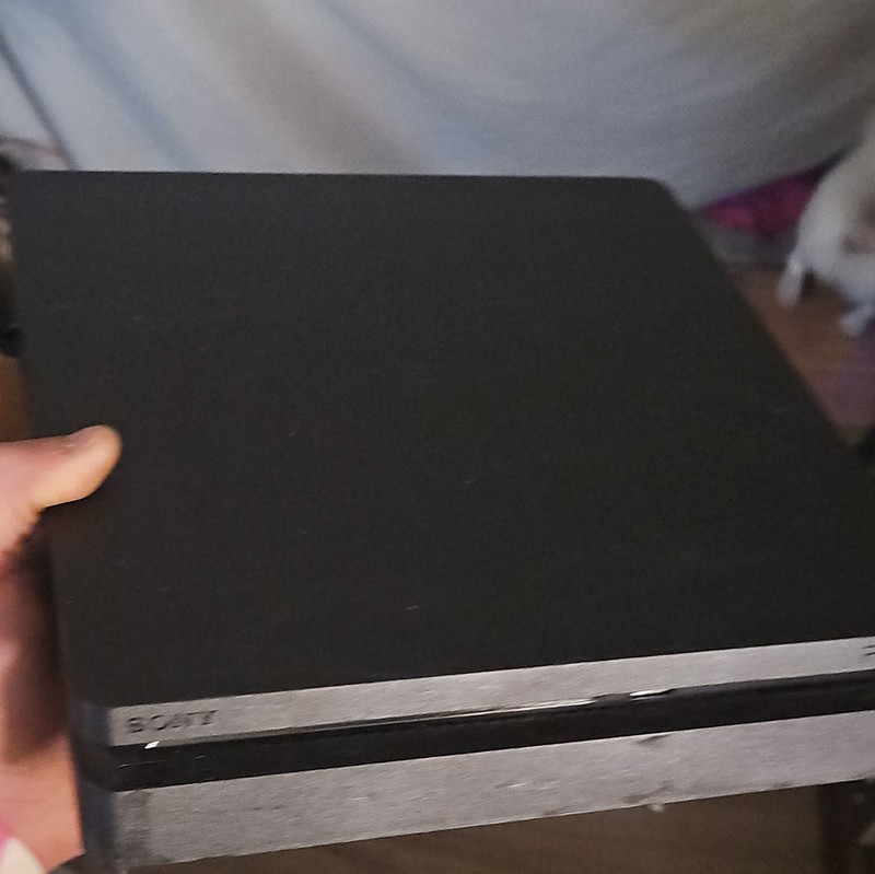 Sony PlayStation 4 PS4 500GB Console Black 1080p Wi-Fi NTSC-U/C CUH-1115A