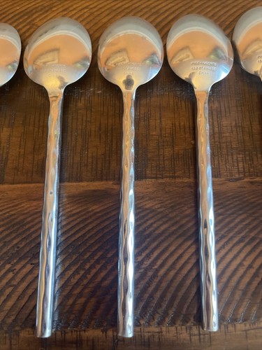 PIER 1 CALDERA 18/8 EDELSTAHL OVAL SUPPENLÖFFEL GEWELLTER GRIFF SET MIT 8 LÖFFELN - Bild 6 von 9