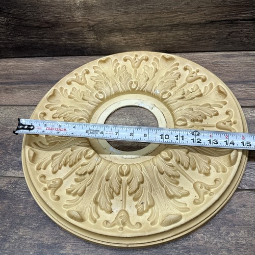 Vintage Round Ceiling Medallion 15.5 in diameter Plastic Gold Ornate Victorian. - Picture 7 of 8