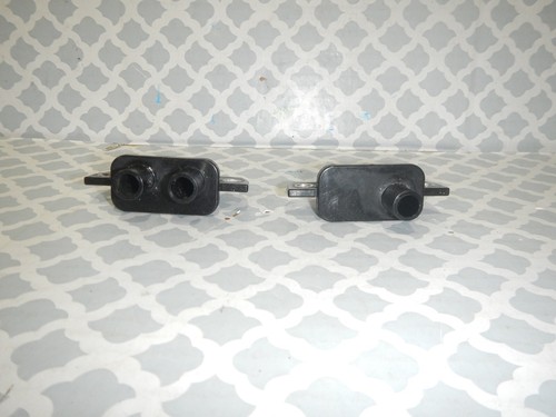 2019 Yamaha 300 Outboard 4 OEM Box Drain Set 6CE-42733-00-00, 6CE-42734-00-00 - Foto 11 di 14
