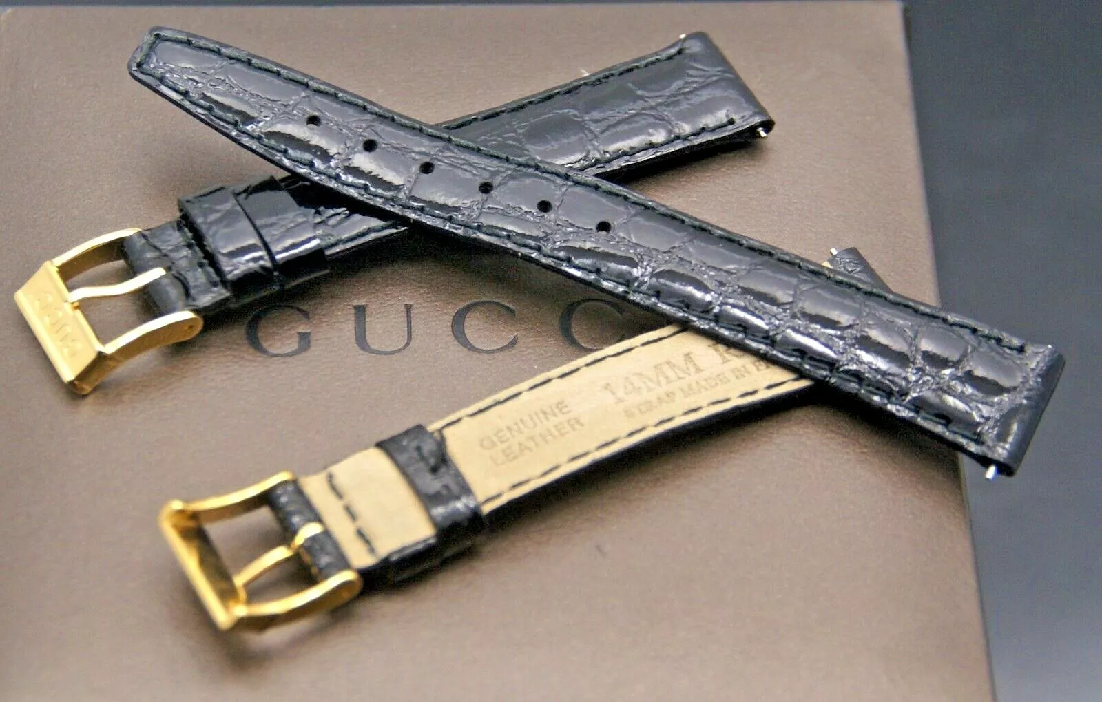 Gucci 14 MM motif alligator noir neuf sur bracelet cuir véritable (14.103)   Reg