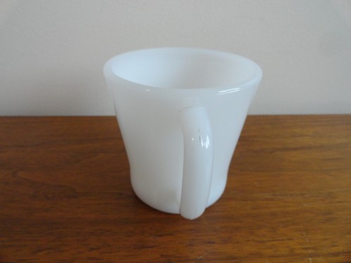 Vintage Milk Glass Mug Glasbake Solid White Diner D Handle USA - Picture 4 of 7
