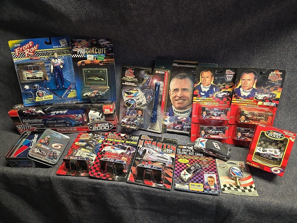 MARK MARTIN COLLECTION - 1 64 NASCAR DIECAST, TIN, PICTURE, FIGURE, ORNAMENT