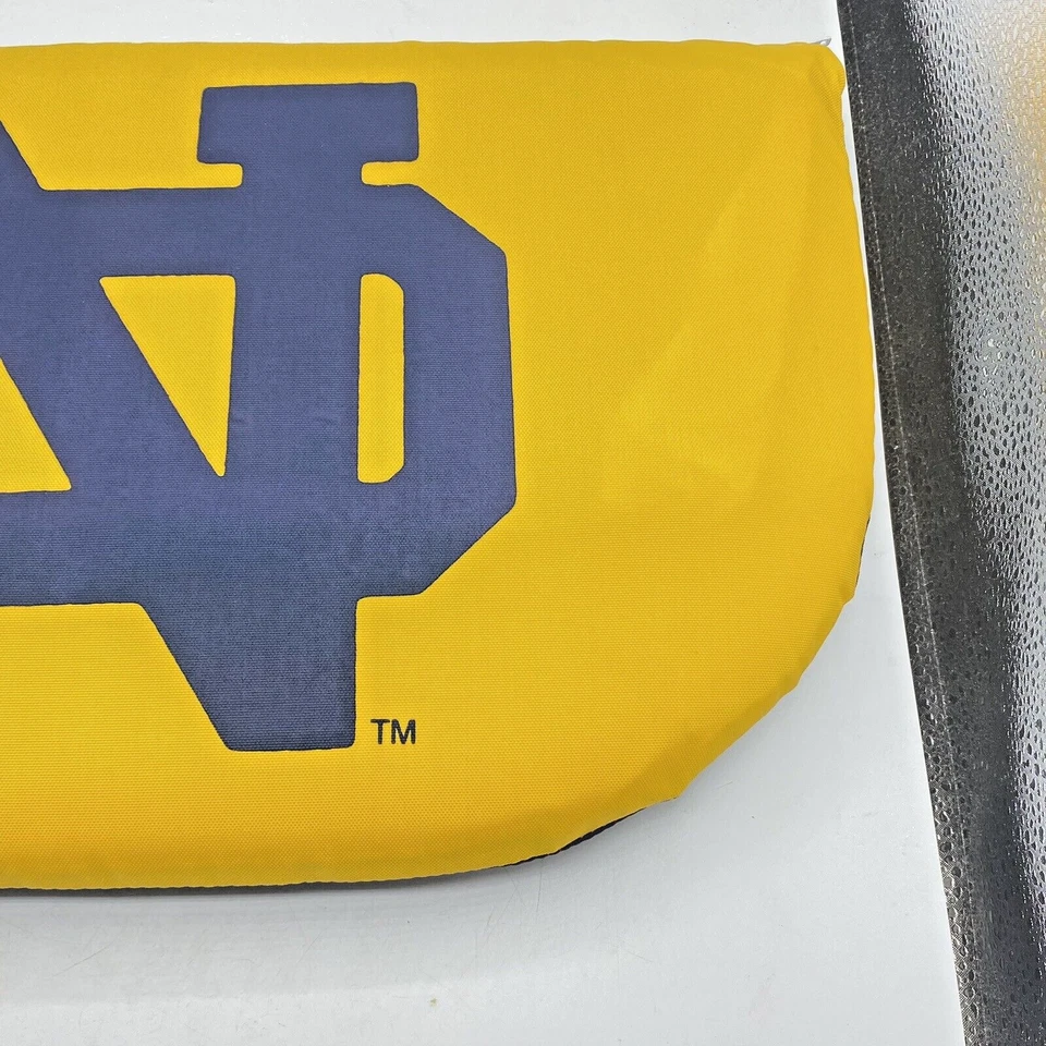 Asiento Cojín Trasero Notre Dame Amarillo Azul Lucha Irlandés Nuevo Con Etiquetas Hecho en EE. UU. Foto 2 de 4