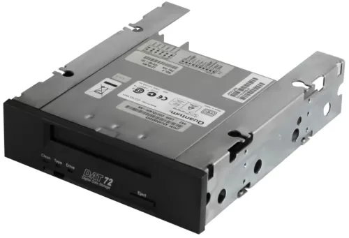 Streamer Quantum TD6100-131 CD72LWH DDS-5 36/72GB SCSI 68-pin 5.25''