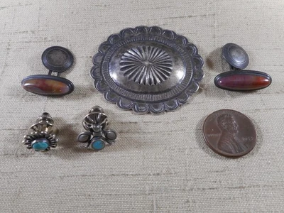 Collection of FRED HARVEY era Navajo silver & turquoise jewelry - Image 1 of 4