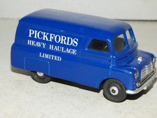 Corgi Classics Bedford CA Van Pickfords Haulage dark blue 1:43rd scale