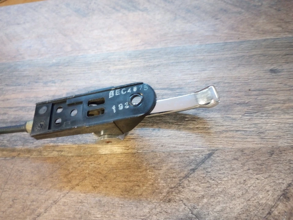 Jaguar XJ6 1990-94 / XJ12 IZQUIERDO / lado del conductor delantero manija de puerta interior y cable Foto 4 de 4