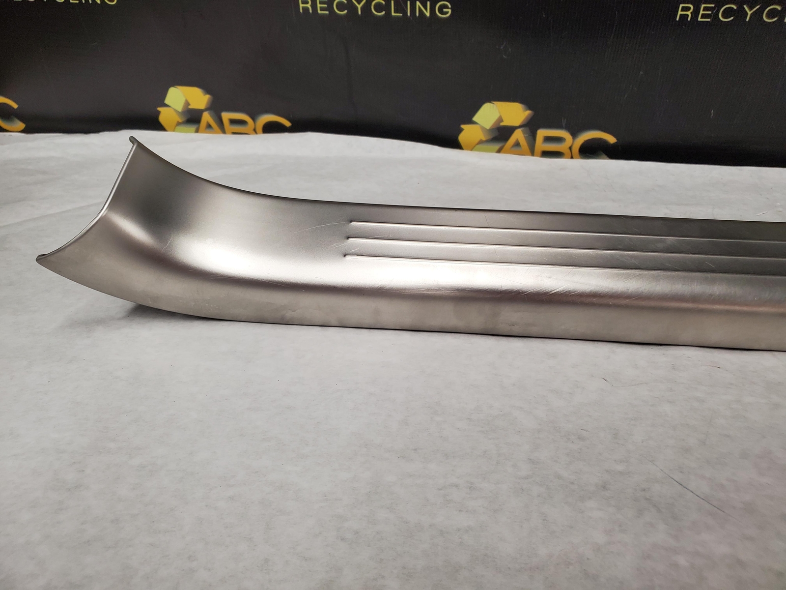 2007 Bentley Flying Spur Front Passenger Sill Plate (3W4.863.382 P) OEM