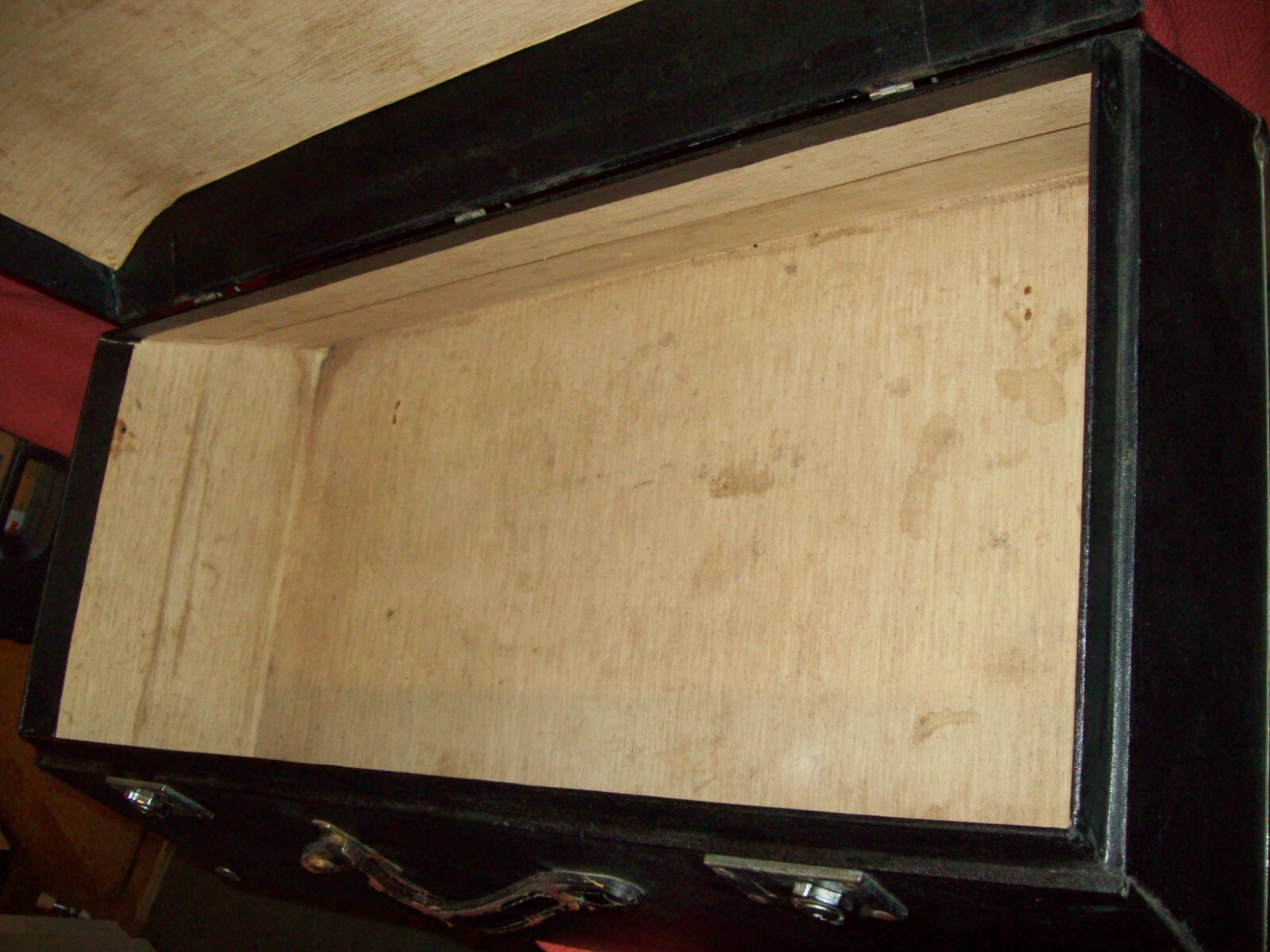 VINTAGE CAR LUGGAGE TRUNK CASE for rack. 1930's. 31 INS. WITH CHROME