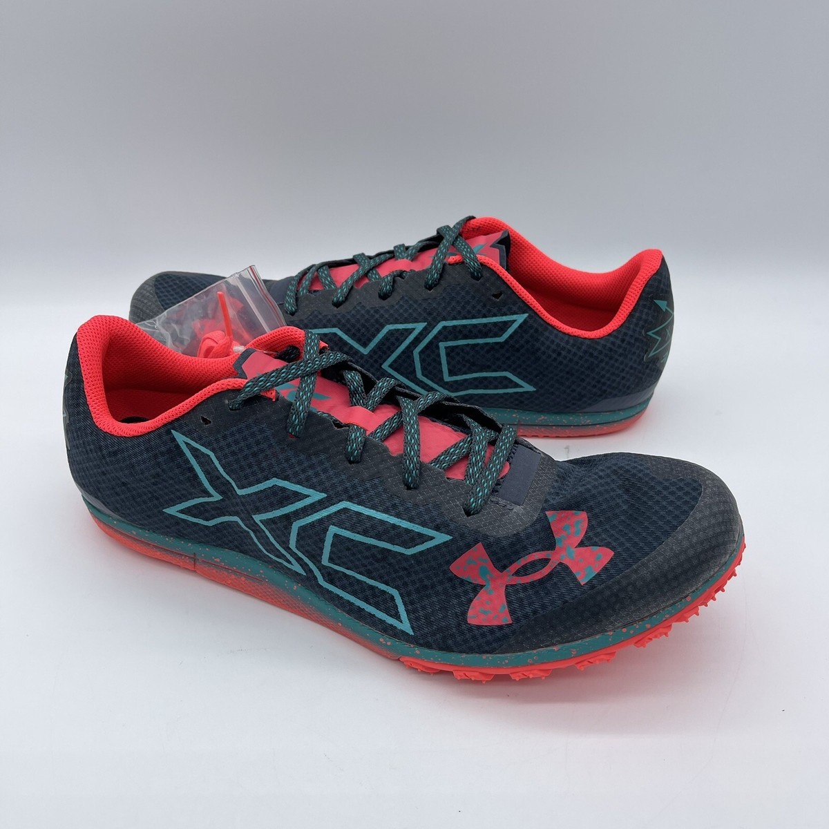 Under Armour ミドルスパイクシューズ 黒/オレンジ ○Under Armour アンダーアーマー Yard Mid ST○野球スパイク