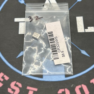 Grand Wing Servo. GWS. X'Tal / Micro Crystal. Channel 32 72.885 Mhz