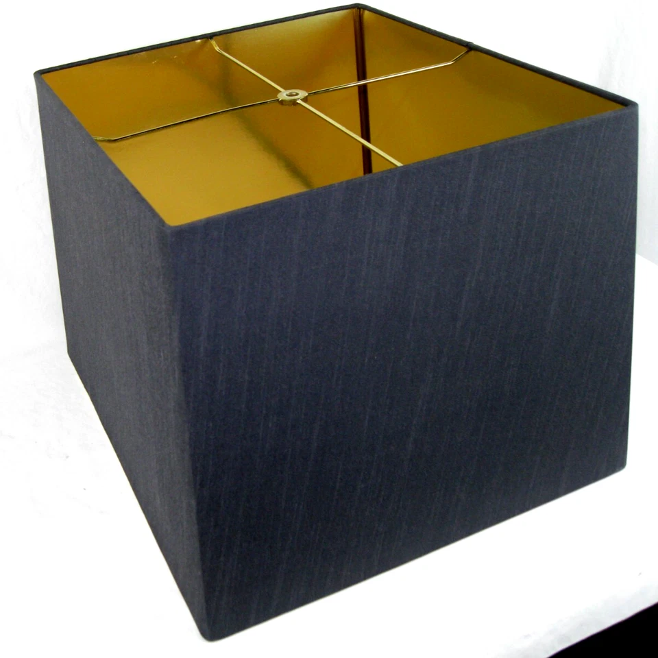 Pantalla de lámpara grande cuadrada negra con forro dorado 18 X 16 X 13 Foto 3 de 4